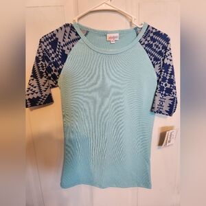 LulaRoe Gigi shirt